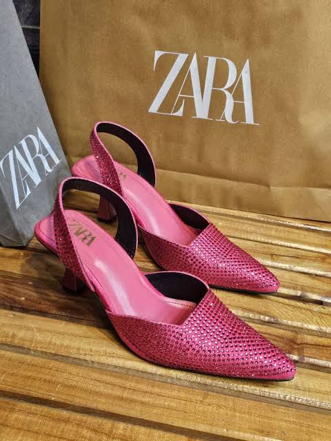 ZARA HEEL
